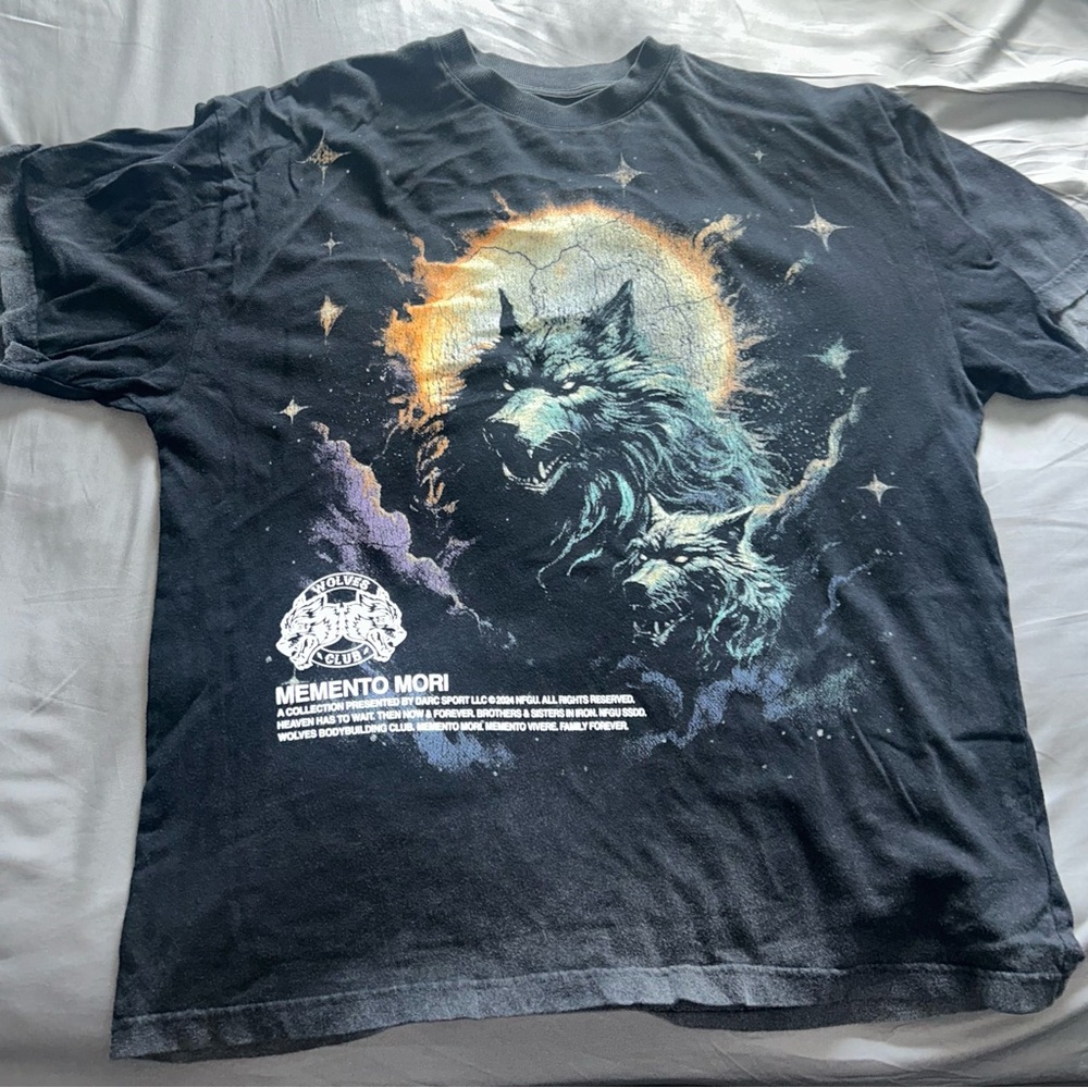 DARC SPORT Memento Mori Black Graphic Wolf Tee - Men’s Shirt
